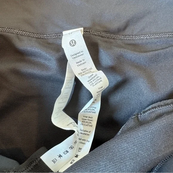 NEW Lululemon Speed Up Mid-Rise Lined Short 4" NWT Size 12 - Picture 4 of 4